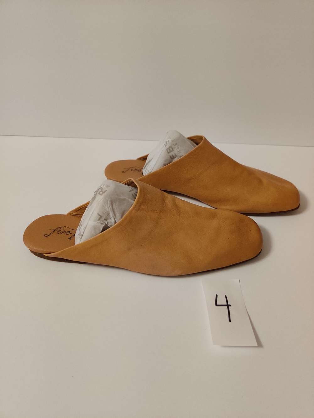 Free People Leather Slip-On Mule in Tan 6.5